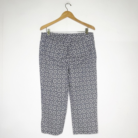 Talbots Perfect Skimmer Pants – Navy & White Floral Print – Size 10 - Picture 2 of 7